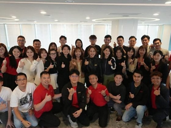 FINANCIAL SERVICES 企业培训现场